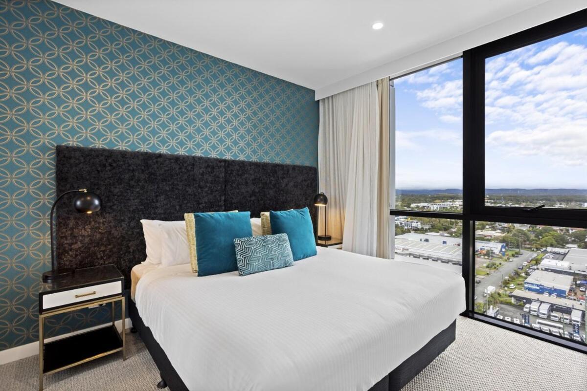 Southport Lux Floor * Gold Coast