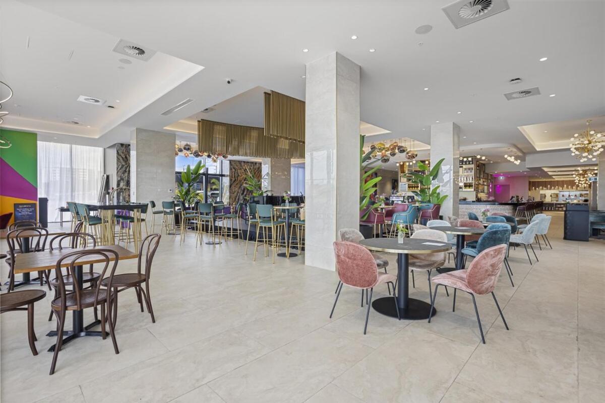 Southport Lux Floor *
